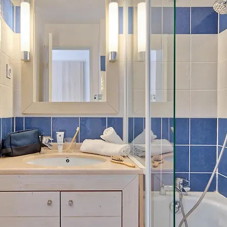 Apartmanhotel Pierre & La Pinede Hyères