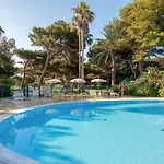 Pierre & La Pinede 3* Hyeres