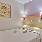 Pierre & La Pinede 3*