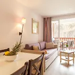 Aparthotel Pierre & La Pinede 3*