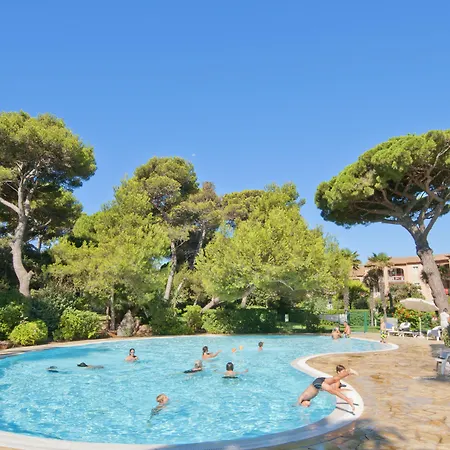 Résidence Pierre&vacances La Pinède 3*