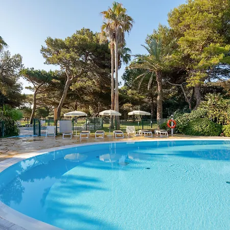 Résidence Pierre&vacances La Pinède 3* Hyères