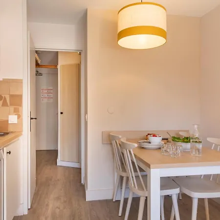 拉匹内德皮里埃瓦卡斯住宅酒店 3* 耶尔