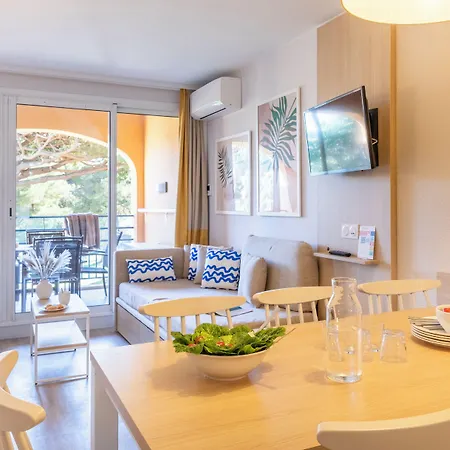 Lejlighedshotel Pierre & La Pinede 3*