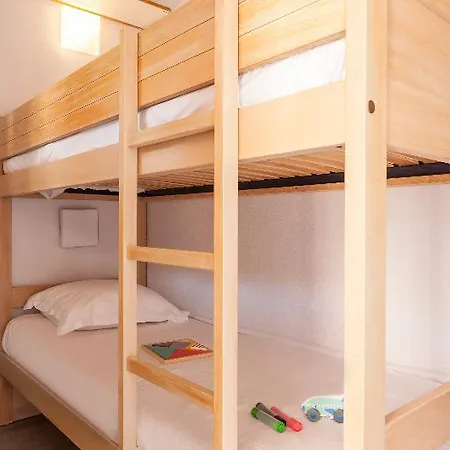 Aparthotel Résidence Pierre&vacances La Pinède 3*