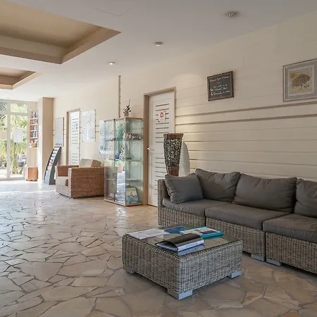 Résidence Pierre&vacances La Pinède Aparthotel