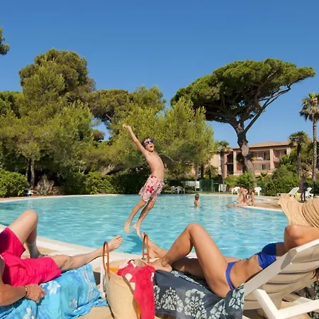 Apartmanhotel Pierre & La Pinede Hyères