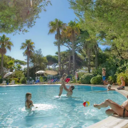 Appart hôtel Résidence Pierre&vacances La Pinède