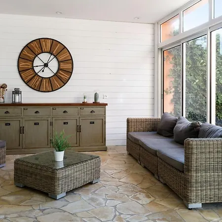 Pierre & La Pinede 3*