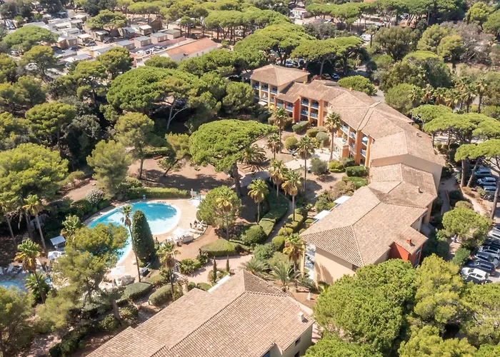 Apart Otel Pierre & La Pinede 3*