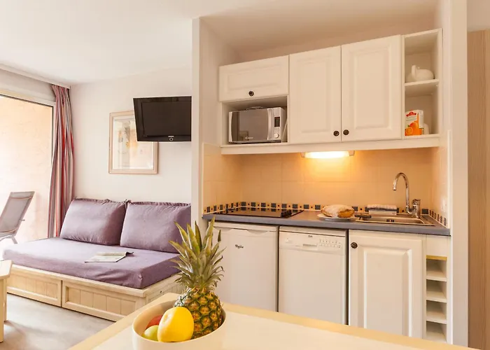 拉匹内德皮里埃瓦卡斯住宅酒店 3*