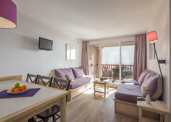 Pierre & La Pinede 3*