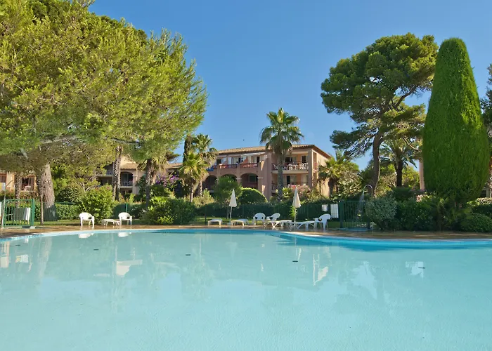 Pierre & La Pinede Apart Otel