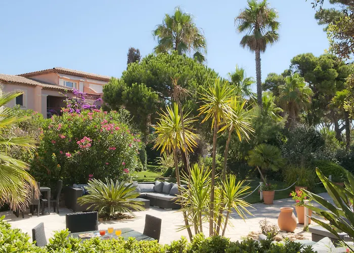 Apart Otel Pierre & La Pinede Hyères