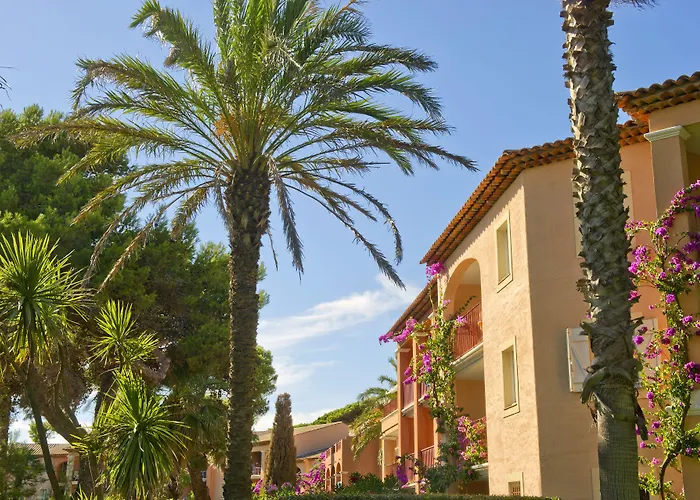 Apart Otel Pierre & La Pinede 3*