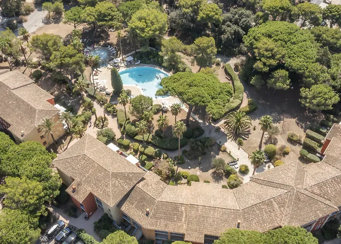 Pierre & La Pinede Apart Otel 3*