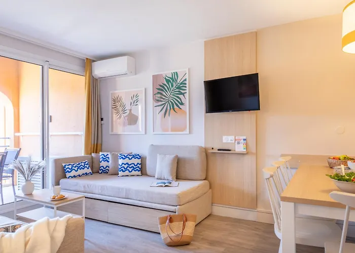 Pierre & La Pinede Hyères