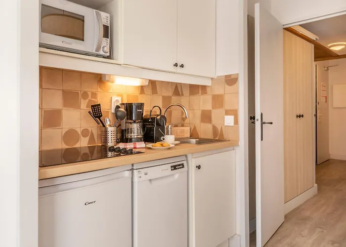 拉匹内德皮里埃瓦卡斯住宅酒店 公寓式酒店 耶尔