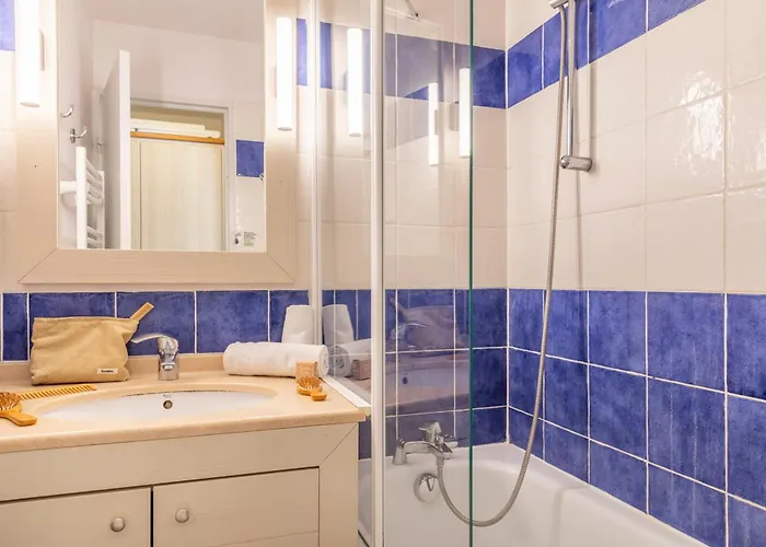 Apart Otel Pierre & La Pinede 3*