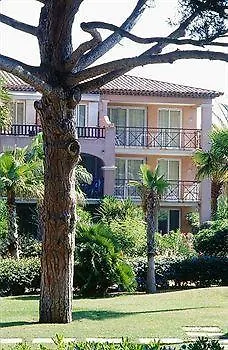 Pierre & La Pinede Apart Otel 3*