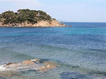 Pierre & La Pinede Apart Otel Hyères