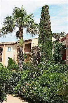 Pierre & La Pinede Apart Otel Hyères