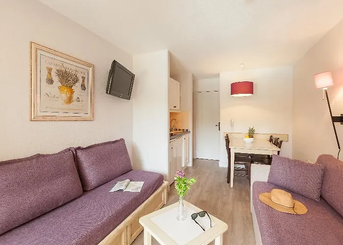 Pierre & La Pinede Apart Otel