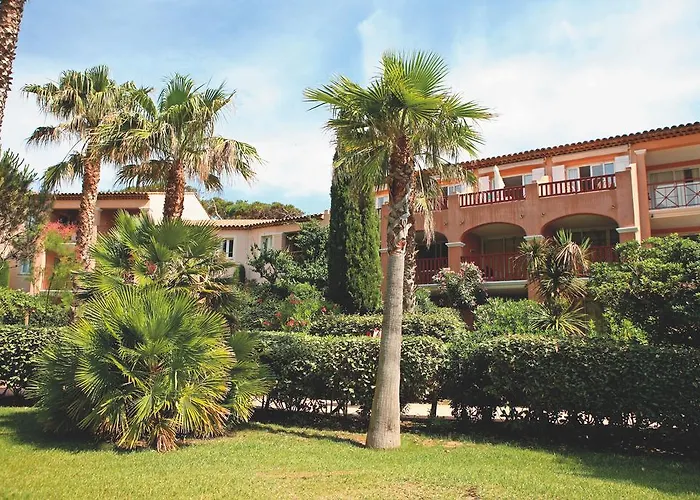 Pierre & La Pinede 3*